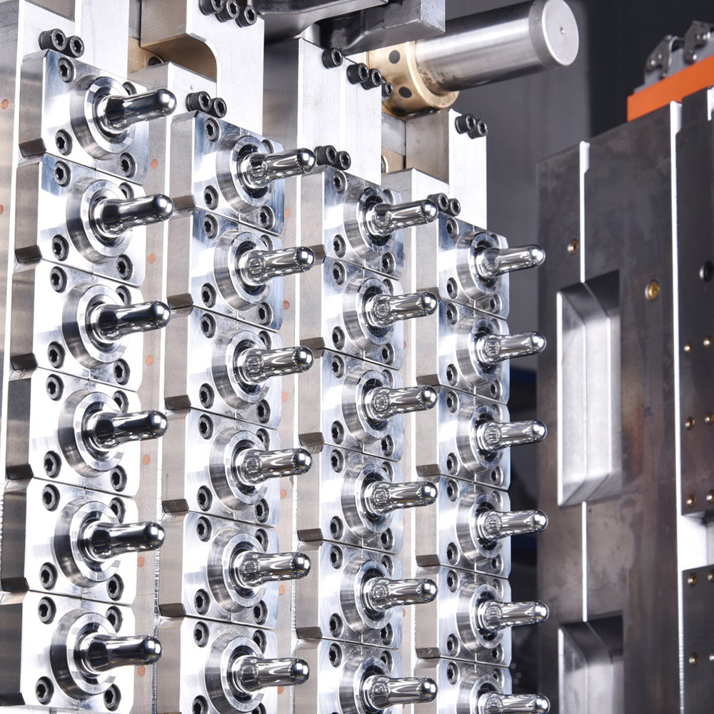 Why Mold Steel Selection Matters: S136 vs P20 for PET Preform Molds
