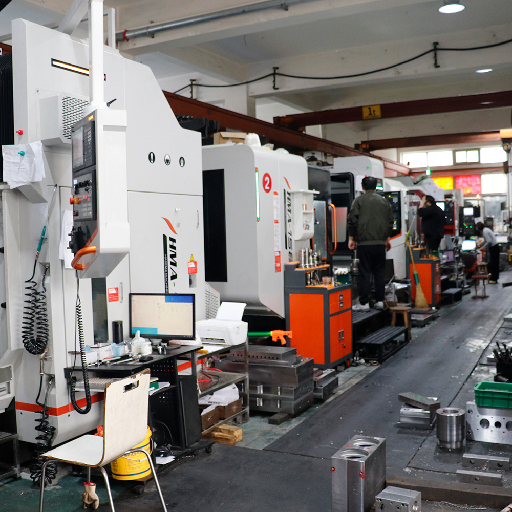 Case Study: Producing Lightweight Preforms for Hot-Fill Beverage Applications